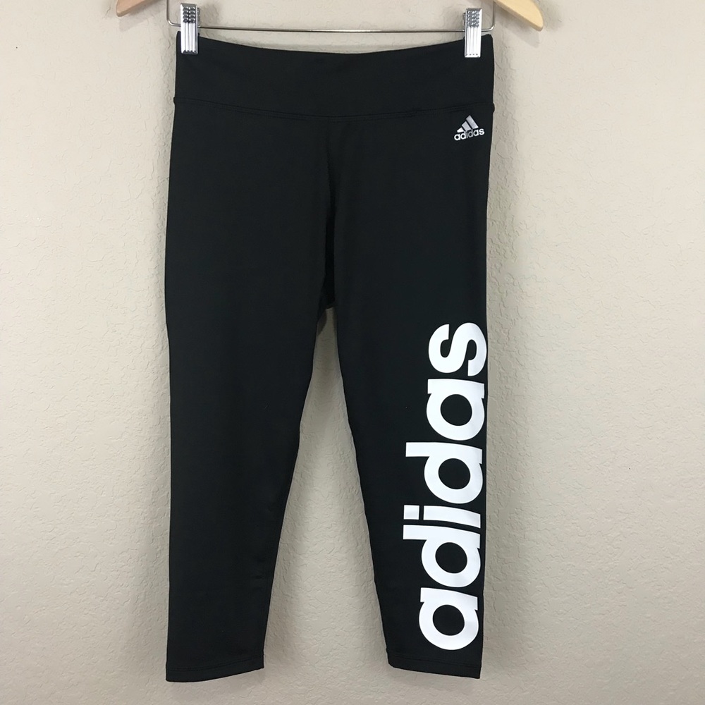 💣 Black Adidas 3/4 Capri mid-rise Tights NWT